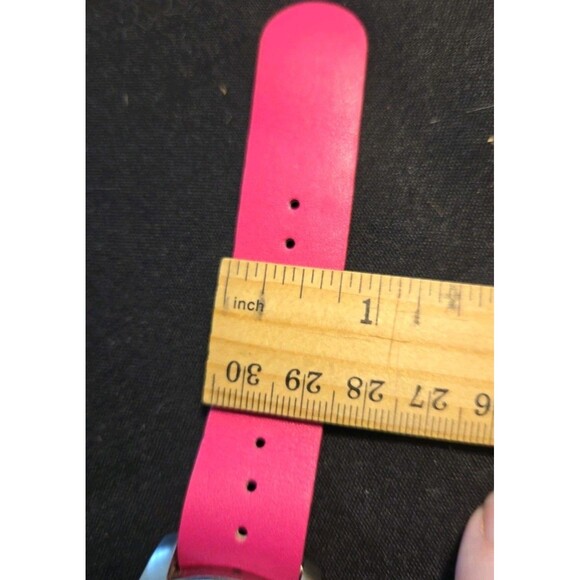 Tokyo bay hot pink large faced silver tone ladies analog wristwatch - Picture 9 of 10